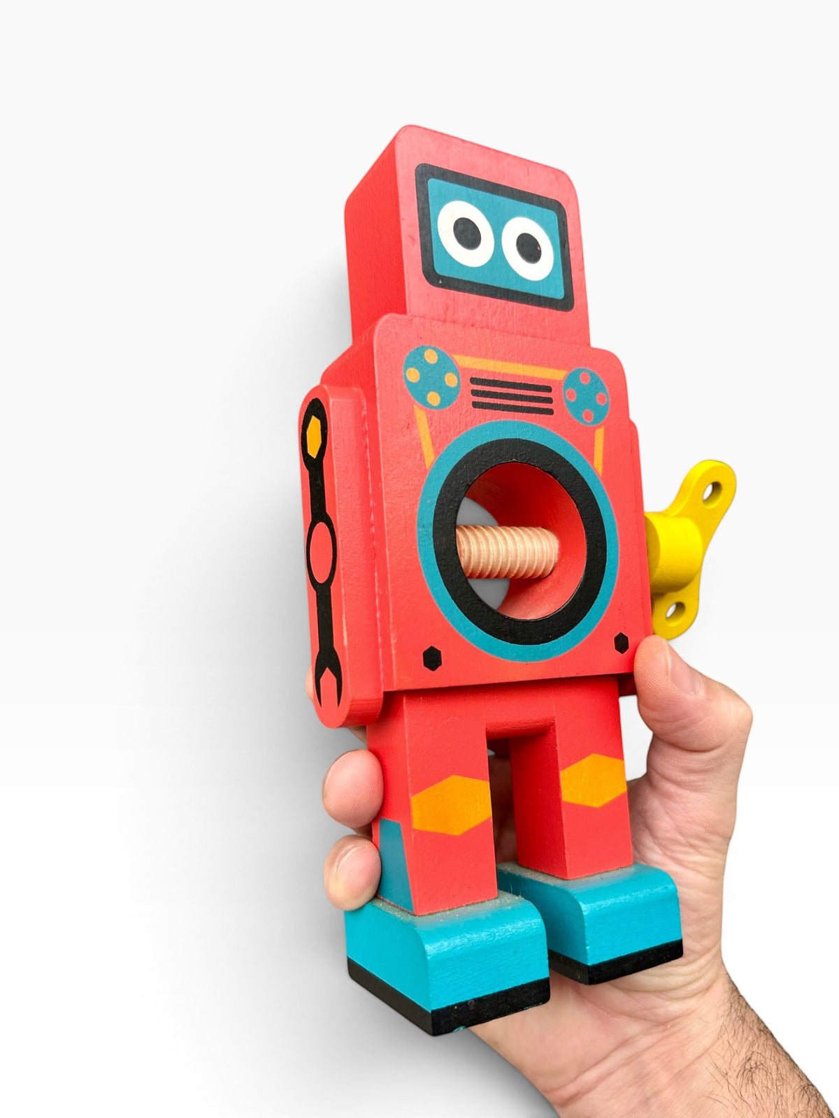 Robot Cascanueces de madera · SUCK UK”