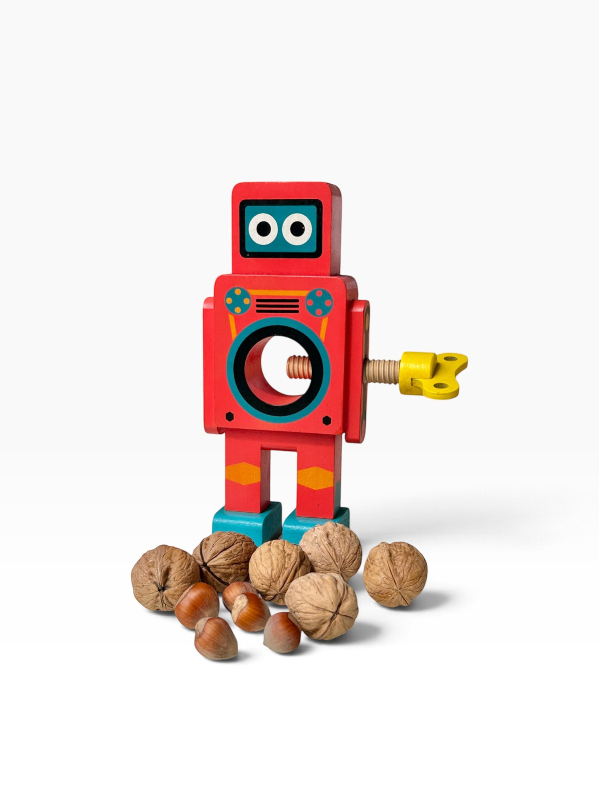Robot Cascanueces de madera · SUCK UK”