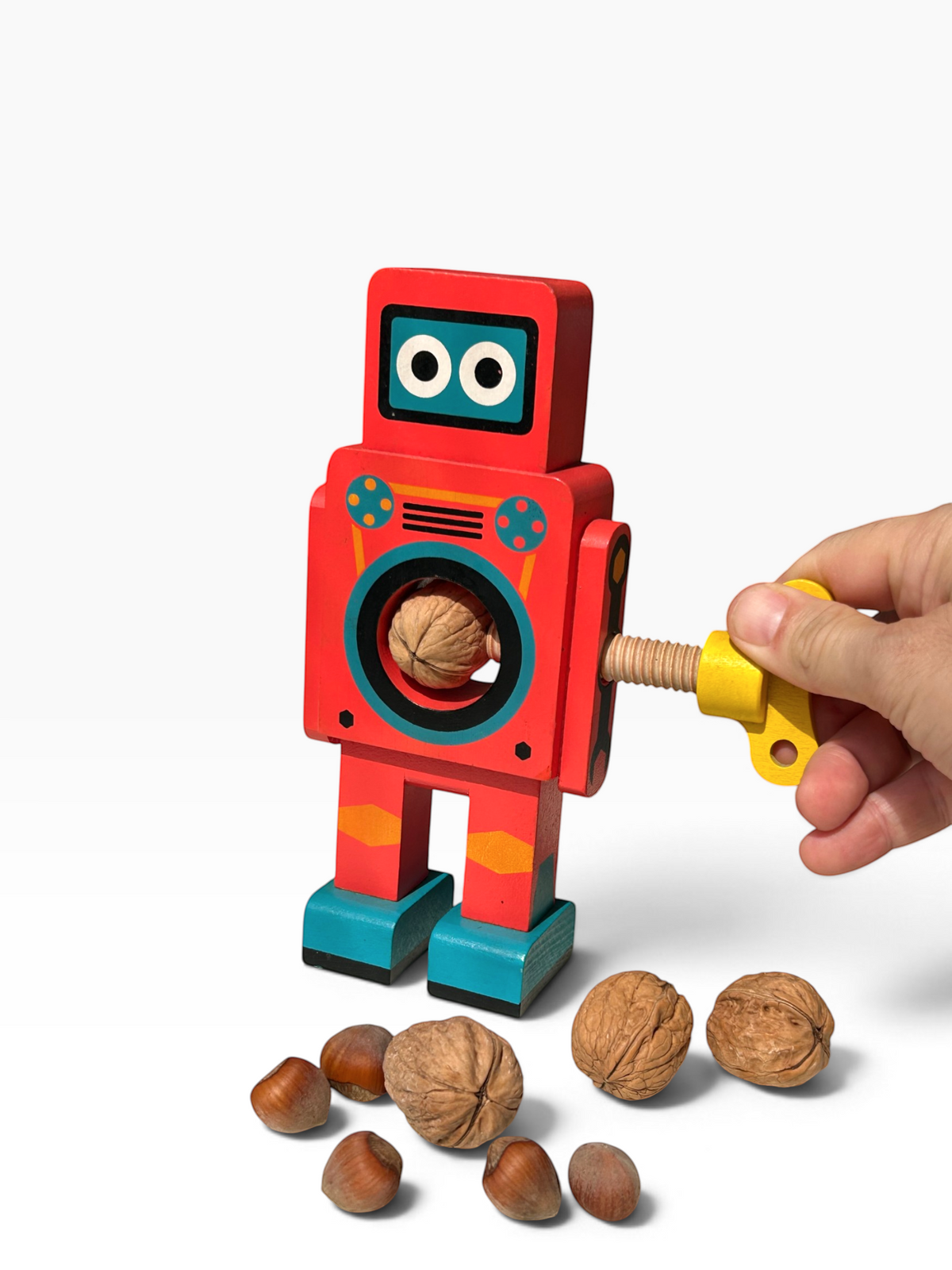 Robot Cascanueces de madera · SUCK UK”