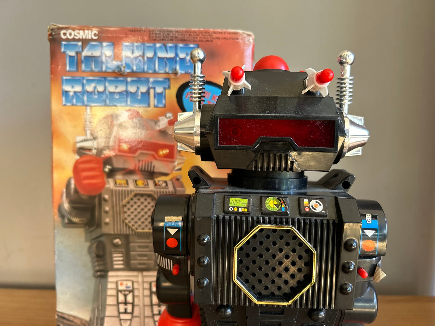 Cosmic Talking Robot · Bump'n Go años 80s