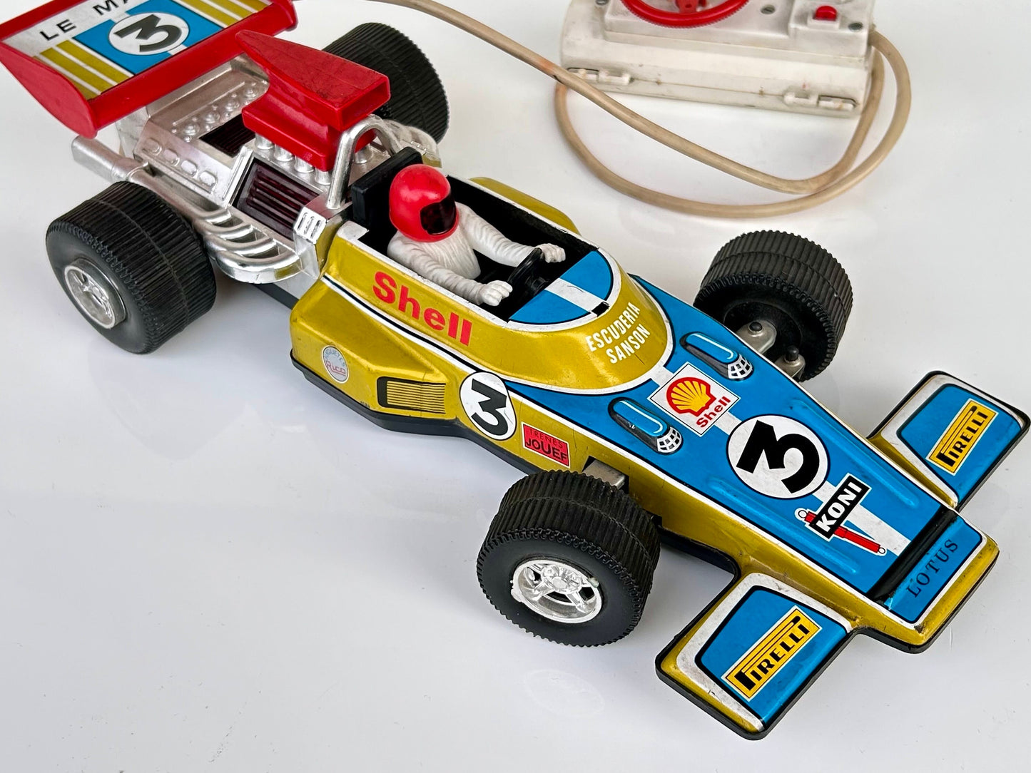 Lotus F1 hojalata con mando · Ideal España 70s