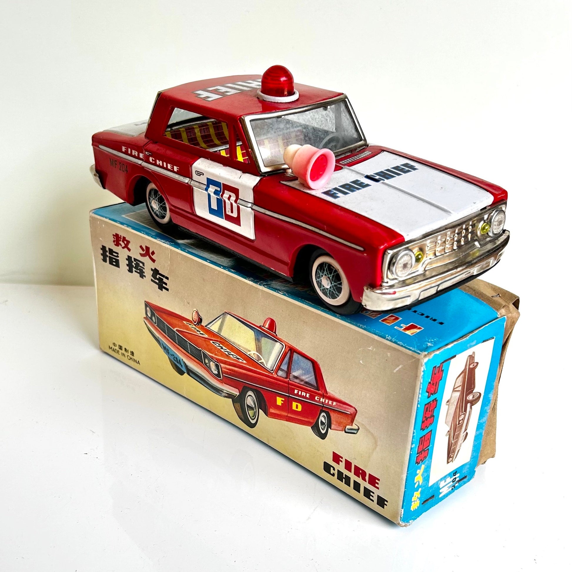 Coche Bomberos hojalata, Fire Chieff Vintage toy car década del 70  MF 204