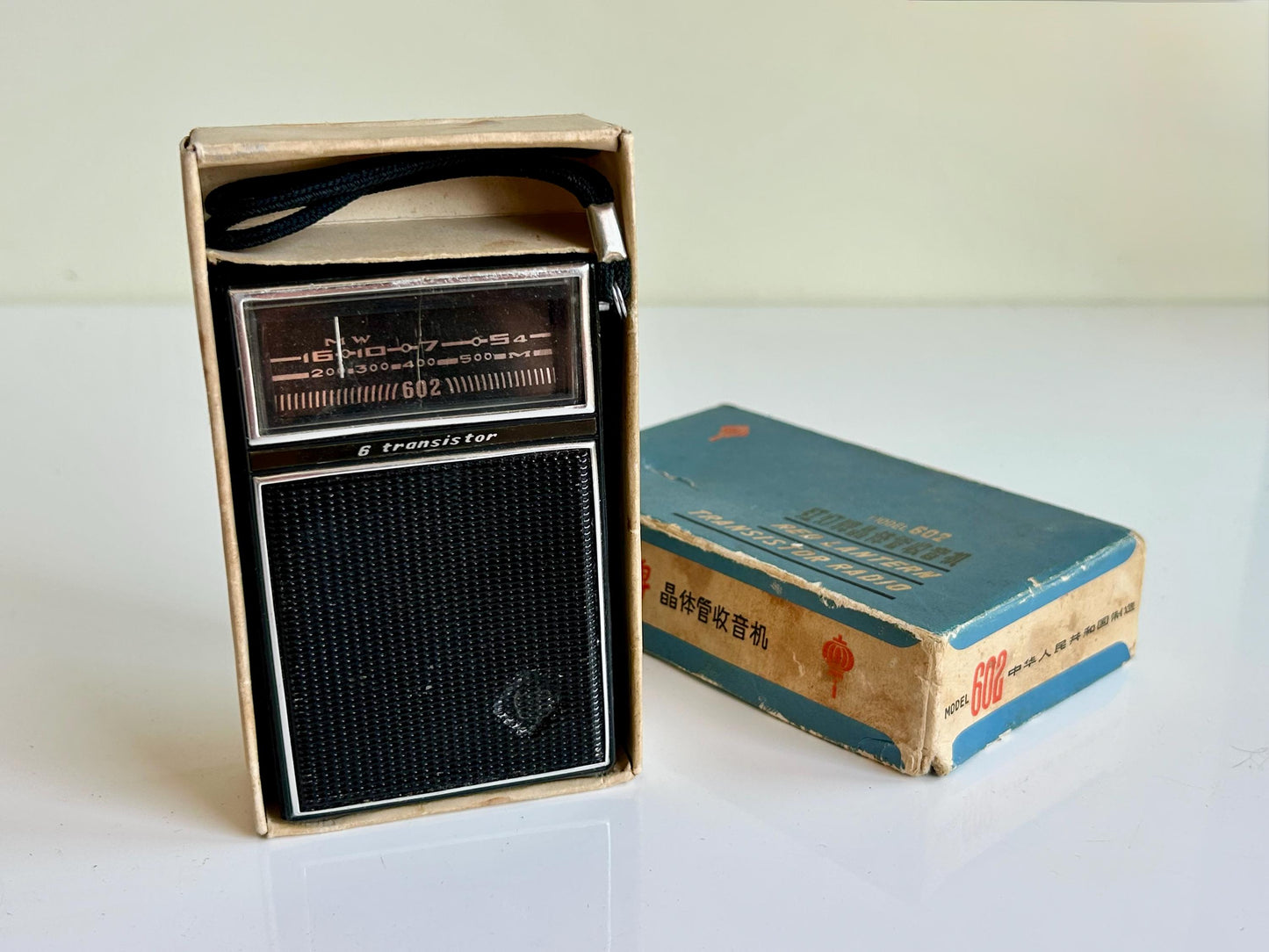 Radio Red Lantern 602 · 6 transistores años 60s