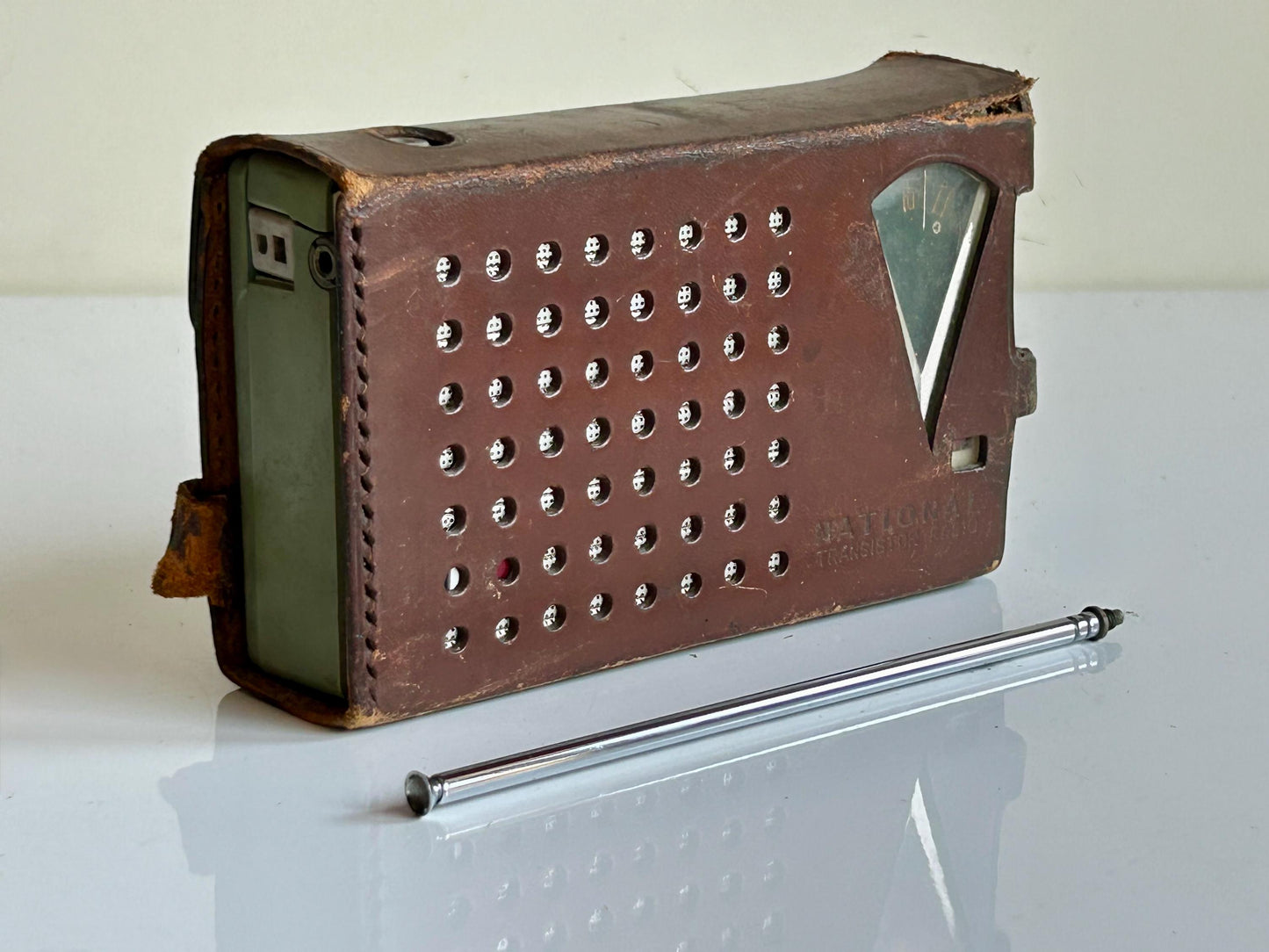 Radio National 6 · Panasonic Japón años 60s