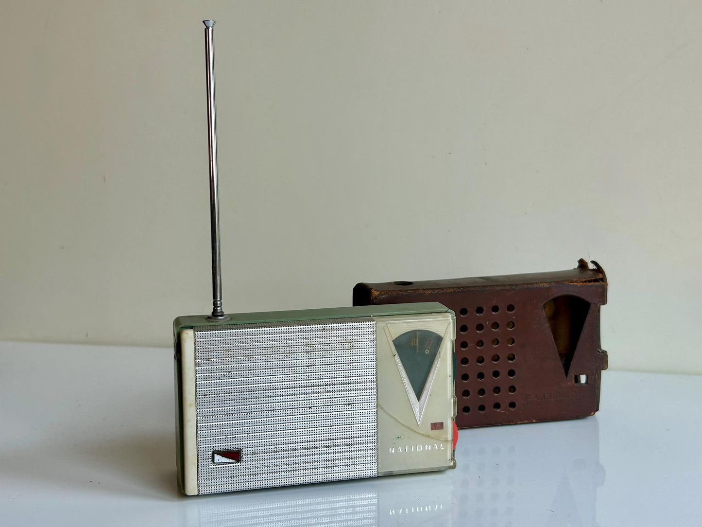 Radio National 6 · Panasonic Japón años 60s