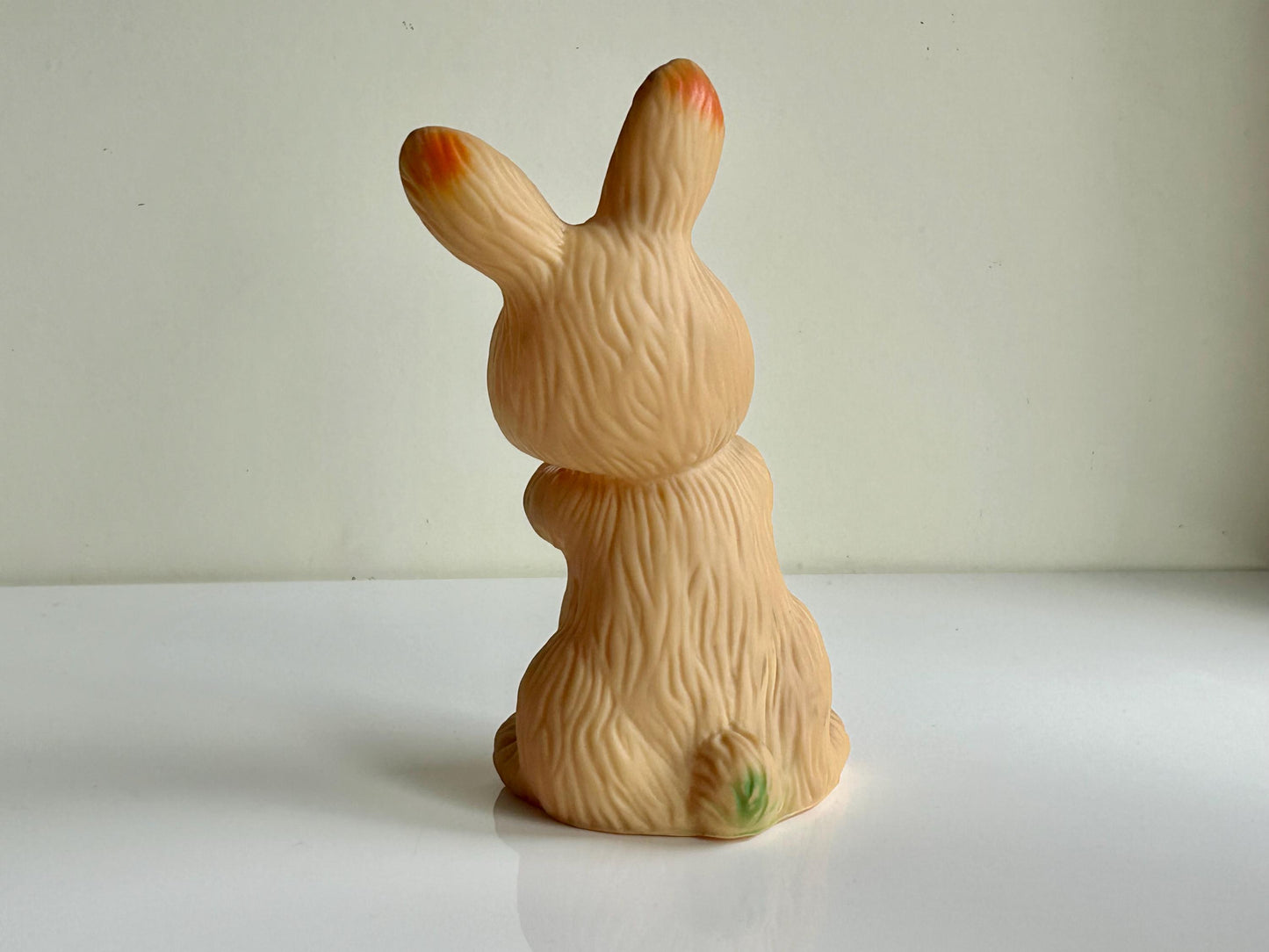 Conejo de goma con chirrido · Vintage años 70s