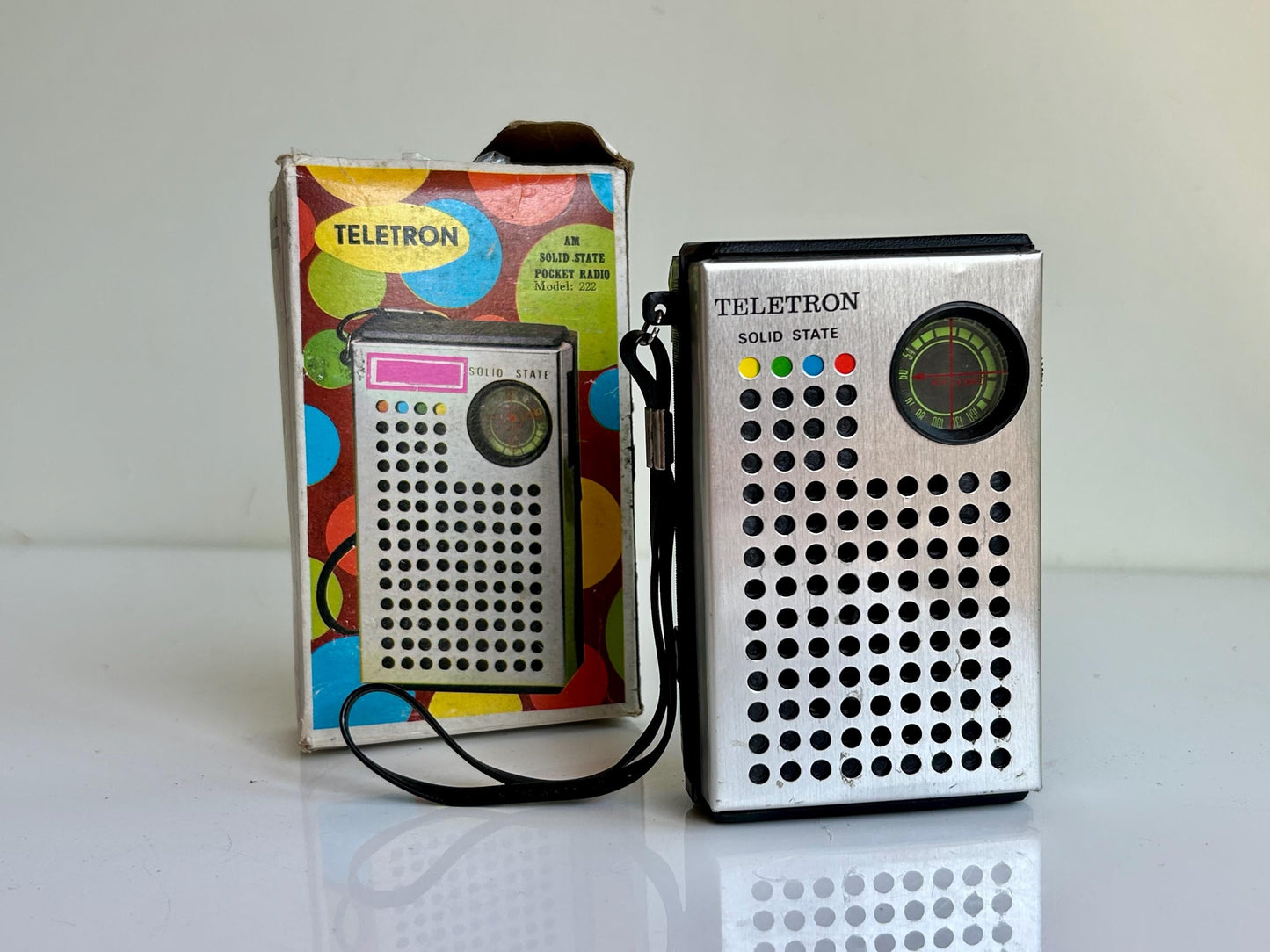 Radio portátil vintage Teletron Model 222 – Solid State AM, funciona – caja original