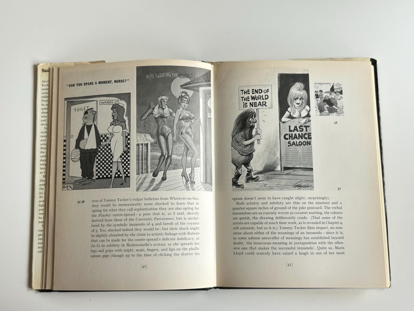 Saucy Seaside Postcards 1977 · Kitsch británico