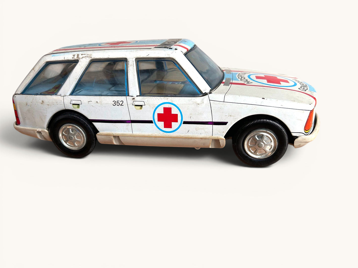 Ambulancia Renault hojalata · Román España 1980