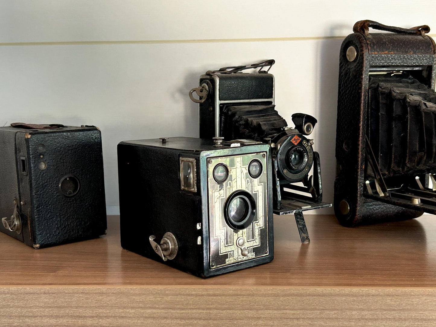 Kodak Brownie Six-20 · Art Déco años 40s