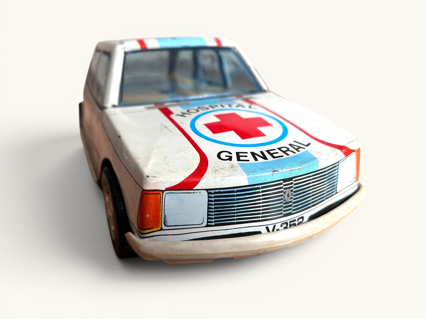 Ambulancia Renault hojalata · Román España 1980