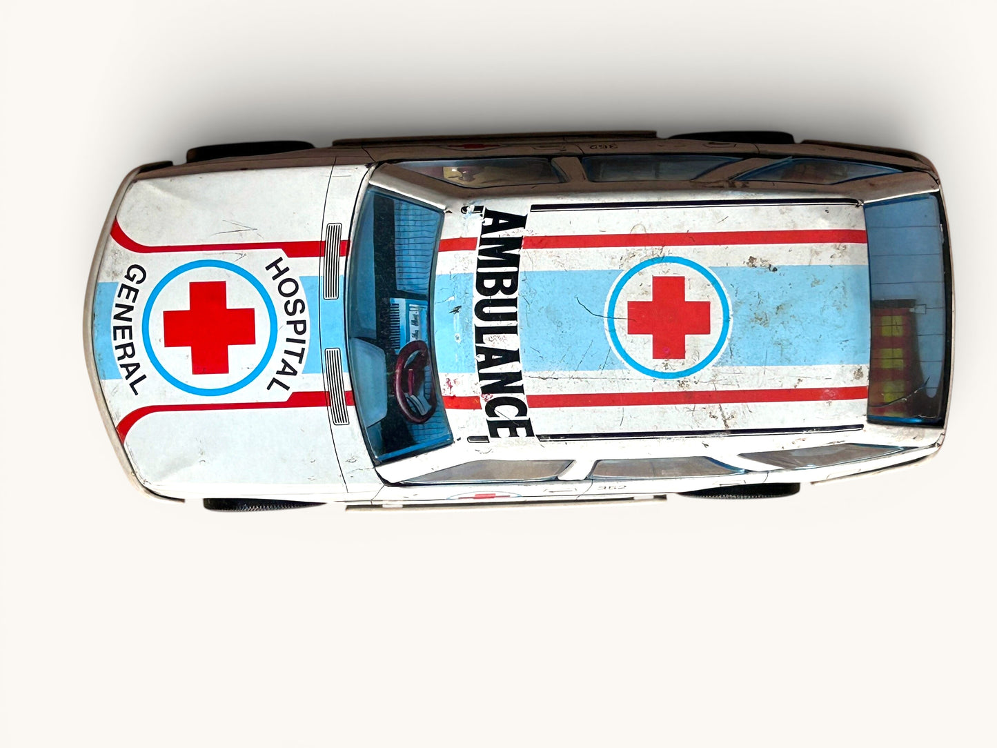 Ambulancia Renault hojalata · Román España 1980