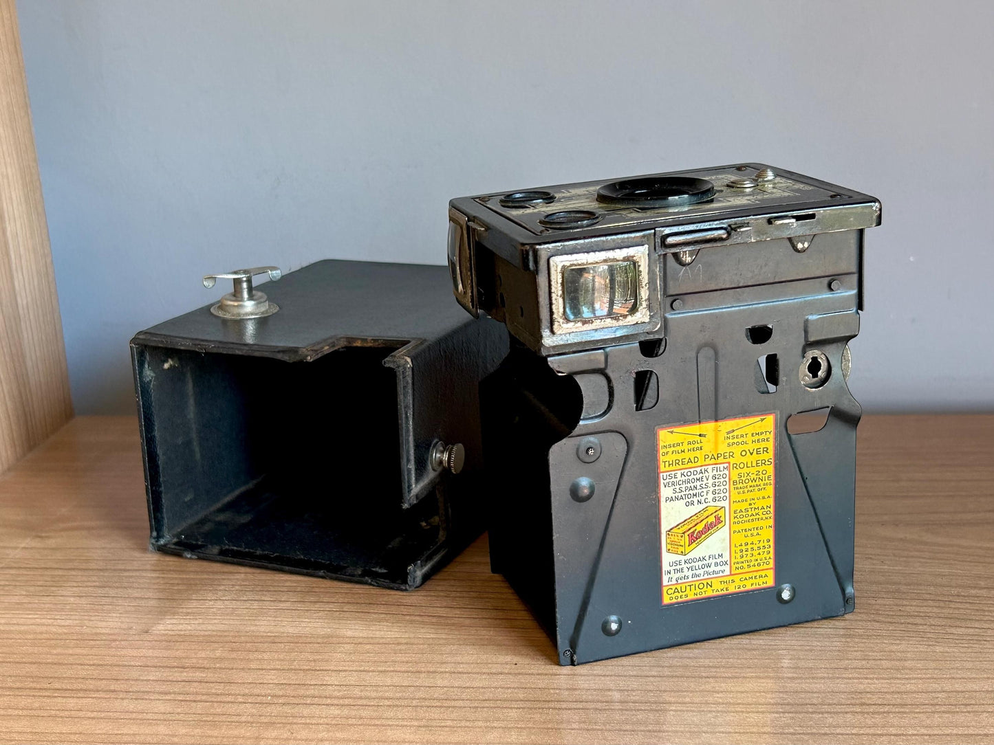 Kodak Brownie Six-20 · Art Déco años 40s